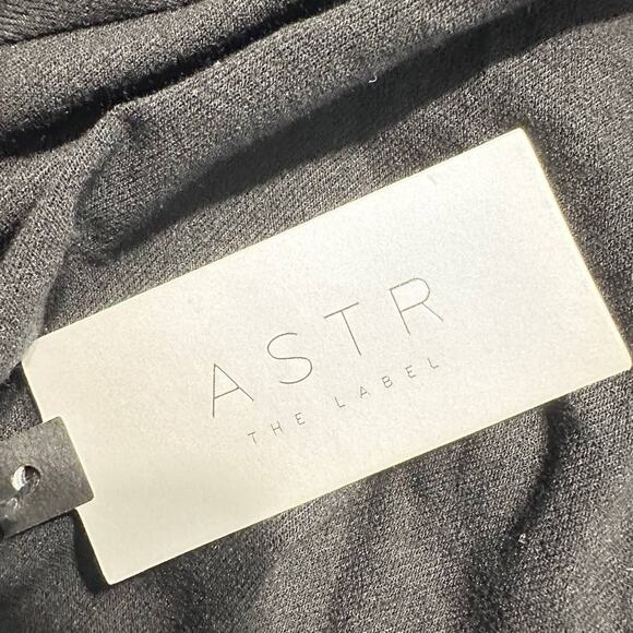 ASTR The Label Black Long Sleeve Mock Neck Shrug Women's Size XL NWT - Picture 9 of 10
